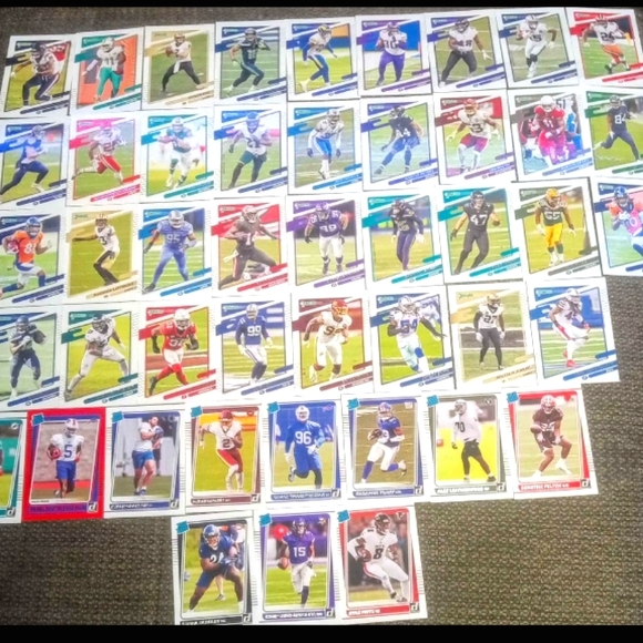 Sports Trading Cards Lot of 300 + ! Baseball & Football 2021 - 2024 - Picture 5 of 8